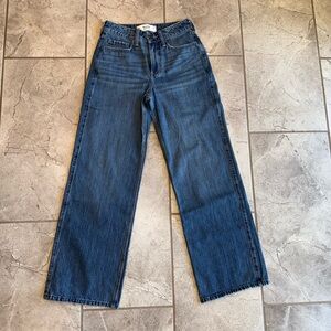 Hollister high rise baggy jeans